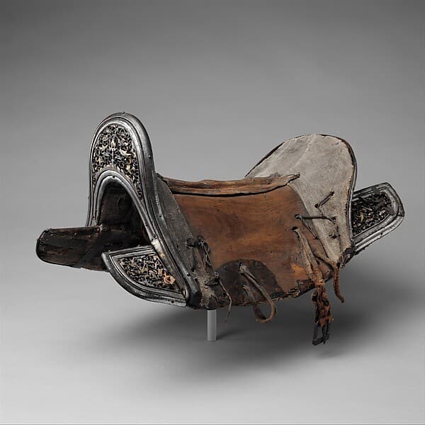 Saddle