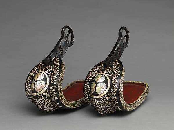 Pair of Stirrups (Abumi)