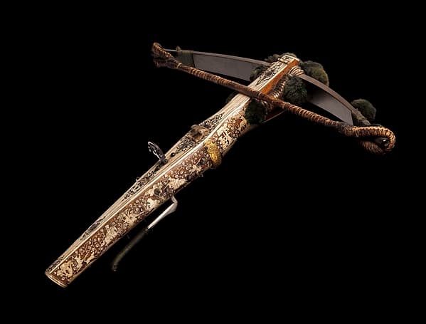 Crossbow (Halbe Rüstung) with Winder (Cranequin), by Johann Gottfried Hänisch the Elder