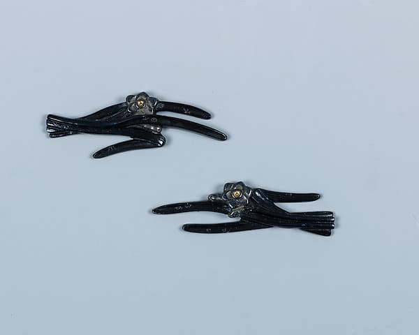 Sword-Grip Ornaments (Menuki), by Gotō Mitsutaka (Enjō)