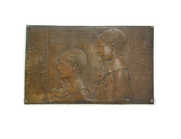 William Henry II and Cornelius Vanderbilt III, by Augustus Saint-Gaudens
