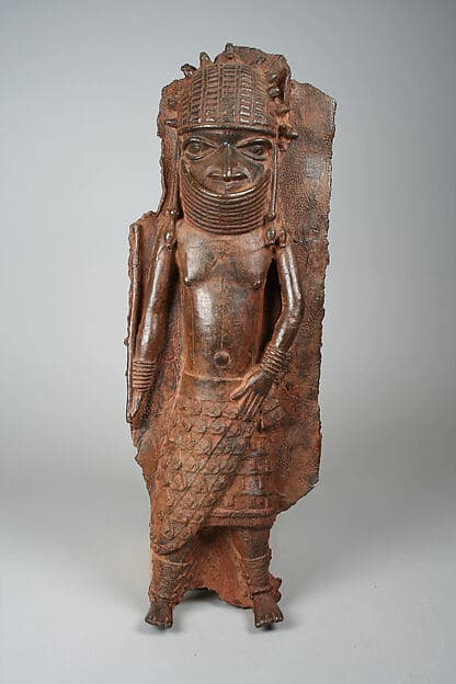 Plaque Fragment with Warrior Chief, by Ìgùn Ẹ́rọ̀nwwọ̀n (brass-casting guild) artists