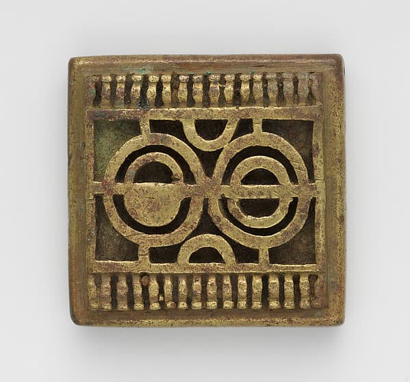 Geometric gold weight, by Akan artist
