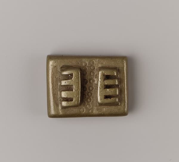 Geometric gold weight, by Akan artist