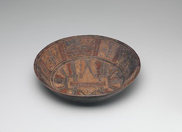 Bowl with zoomorphic motifs, by Paracas artist(s)