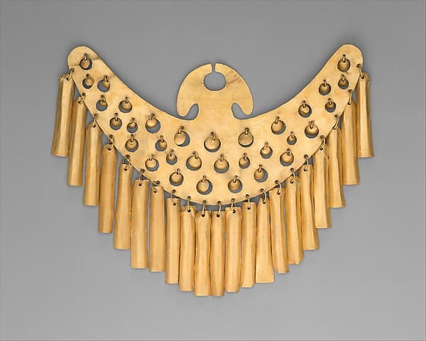 Nose ornament, by Calima (Yotoco) artist
