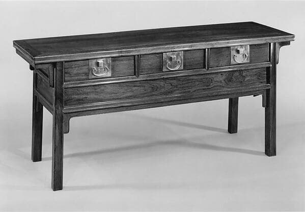 Altar coffer