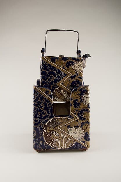 Wine kettle and boiler, by Hozan