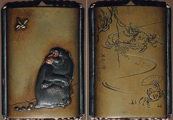 Case (Inrō) with Design of Seated Monkey Looking at a Wasp (obverse); Crabs with Fan beside Waves (reverse), by Mori Sosen