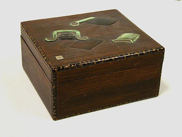 Box, by Ogawa Haritsu (Ritsuō)