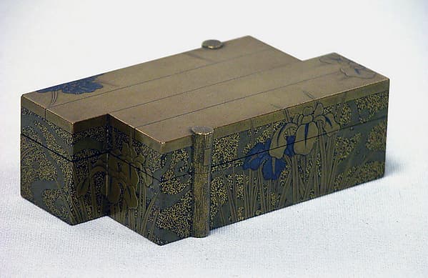 Incense Box (Kogo) with Design of Iris and Bridge (Yatsuhashi), by Yamada Jōkasai (1681–1704)