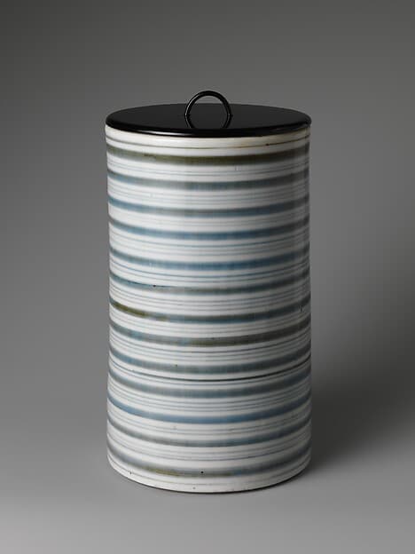 Tall Freshwater Jar (Hoso-mizusashi) with Striped Design