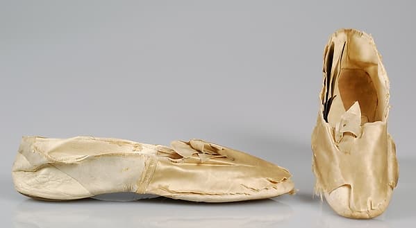 Evening slippers, by Despa