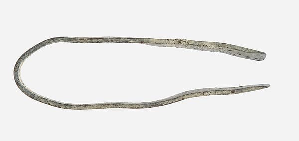 Tweezers