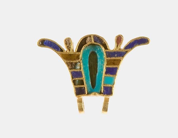 Jewelry element in the form of a lily