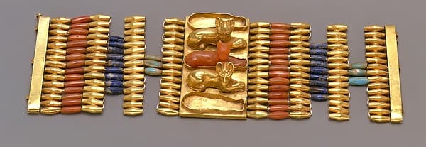Cuff Bracelets Decorated with Cats