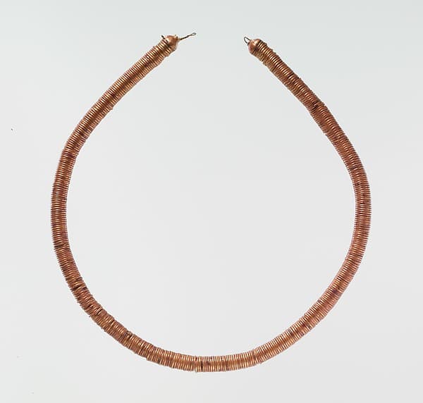 Choker of Gold Rings