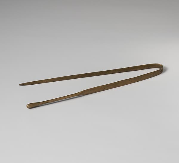 Tweezers