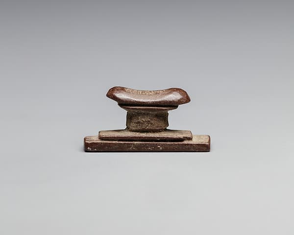 Headrest amulet