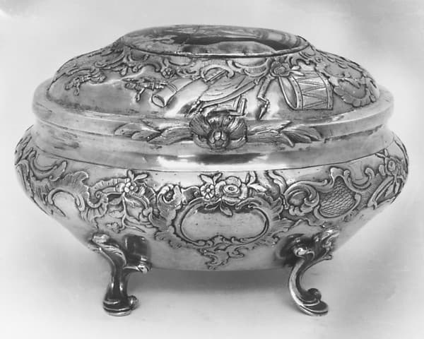 Sugar box with cover (part of a set), by Johan Henrik Blom