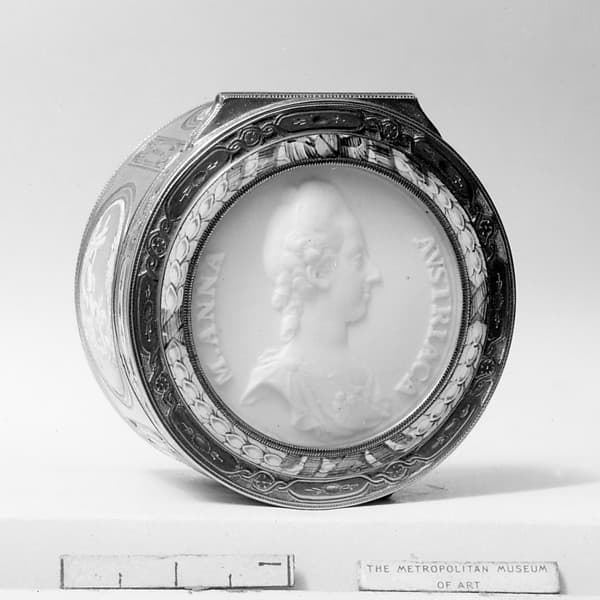 Snuffbox, by Philippe Ernst Schindler (the younger)