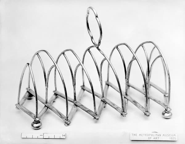 Toast rack, by Roberts, Cadman and Co.