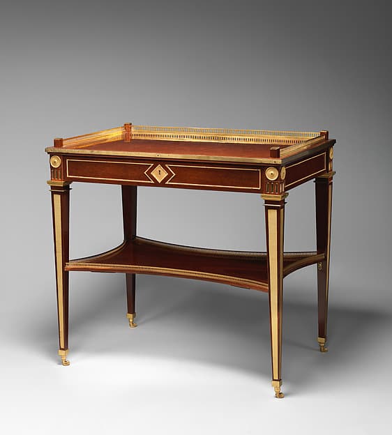 Writing table, by David Roentgen