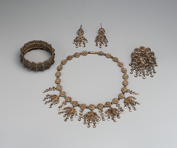 16-piece parure, by Jacob Ulrich Holfeldt Tostrup