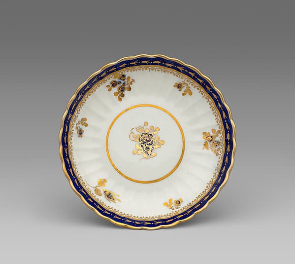 Saucer, by Caughley Factory