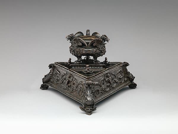 Inkstand