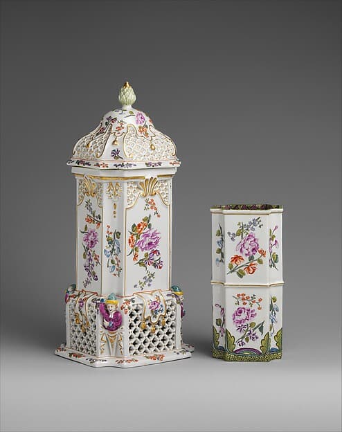Food warmer with insert, by Vienna