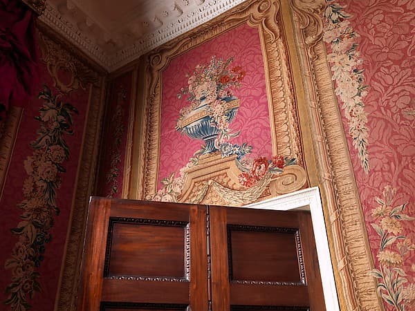 Two overdoor panels with vases, by Jacques Germain Soufflot