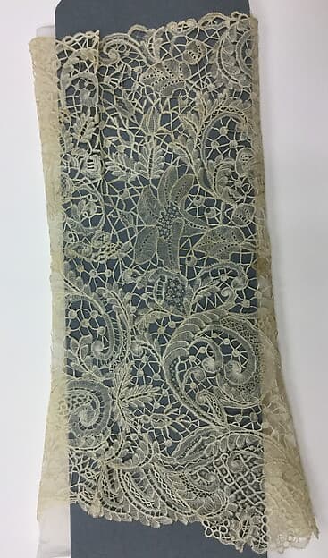 Sleeve