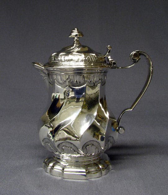 Mustard pot, by Louis-Gaspard Thévenot