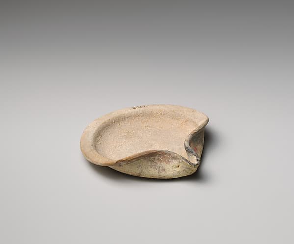 Terracotta saucer-shaped lamp