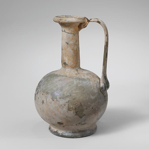 Glass jug