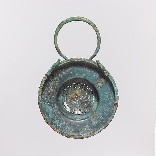 Bronze strainer with loop handle