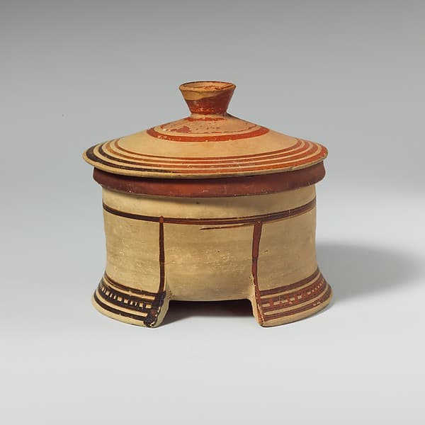 Terracotta tripod-pyxis (box)