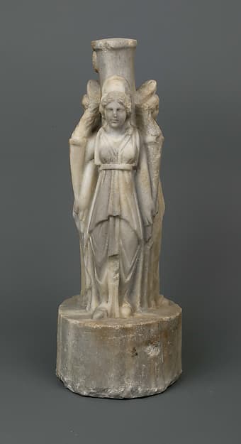 Marble hekataion