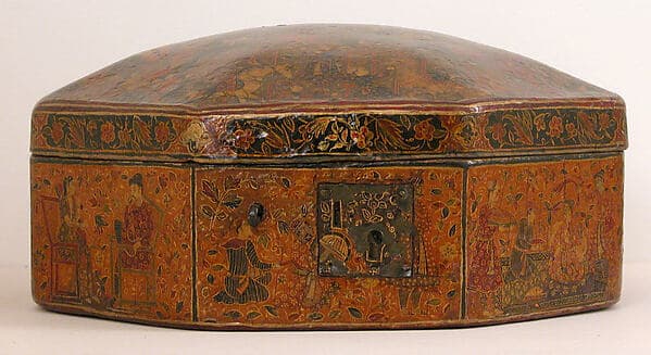 Box with Scenes of an Emperor Receiving Gifts