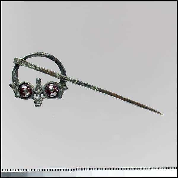 Penannular Brooch