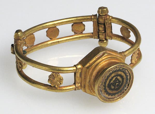Gold and Niello Bracelet