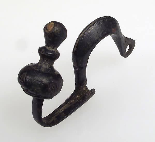 Bow of a Brooch