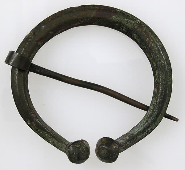 Penannular Brooch