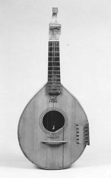 Pianoforte Guittar (Keyed cittern/English Guittar), by Christian Claus