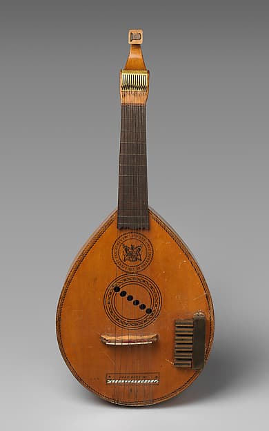 Pianoforte Guittar (Keyed cittern/English guittar), by Christian Claus