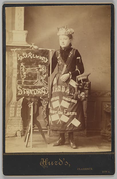 [Merchants' Carnival Portrait: L.D. Alward Standard Sewing Machine, Clarence, Iowa], by William P. Hurd