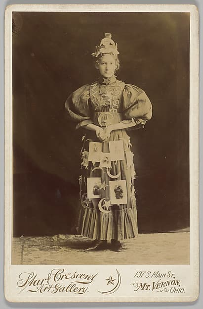 [Merchants' Carnival Portrait: Stars & Crescent Art Gallery, Mt. Vernon, Ohio], by Stars & Crescent Art Gallery
