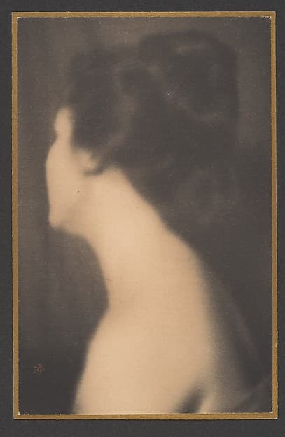 [The Averted Head - A Study in Flesh Tones], by Joseph T. Keiley