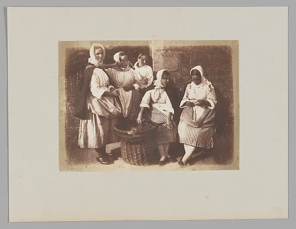 Fisherwomen, Newhaven, by Hill and Adamson